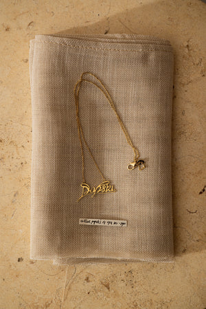 Signet Script Collier