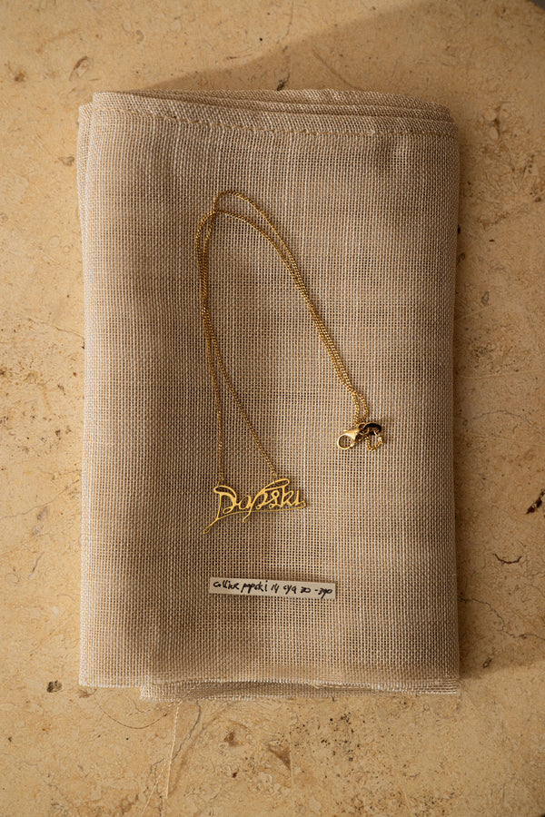 Signet Script Collier